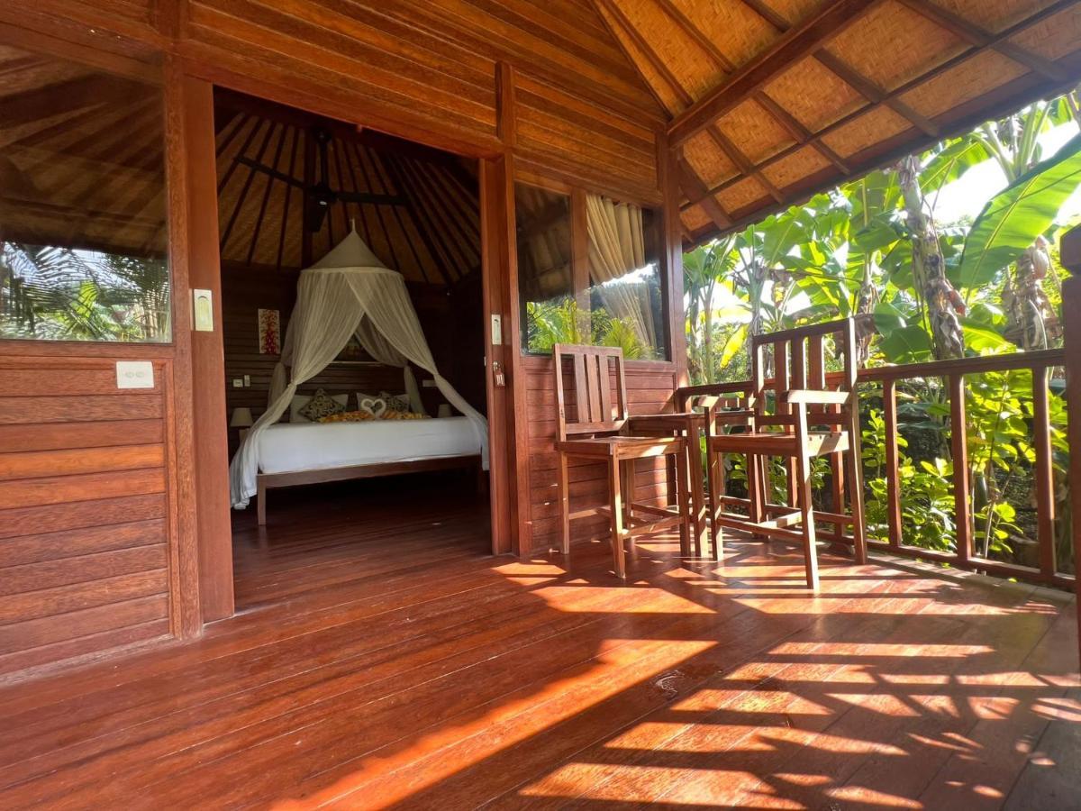 Gatri Hut Hotel Nusa Lembongan  Exterior photo