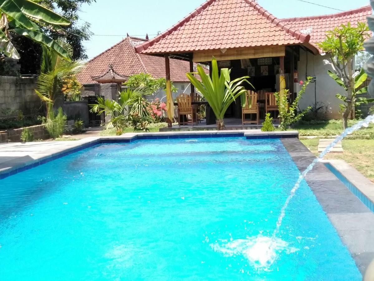 Gatri Hut Hotel Nusa Lembongan  Exterior photo