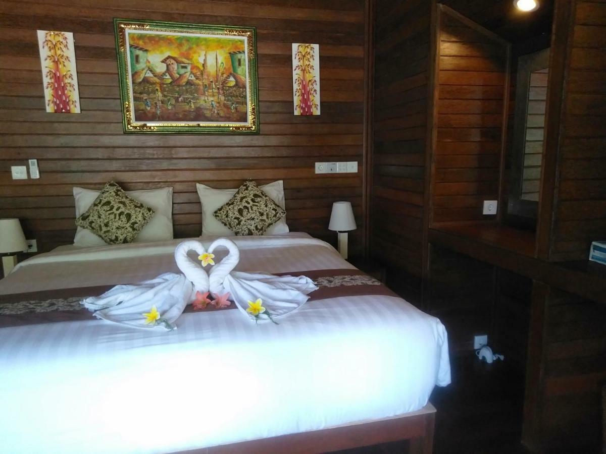 Gatri Hut Hotel Nusa Lembongan  Exterior photo