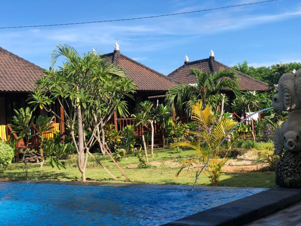 Gatri Hut Hotel Nusa Lembongan  Exterior photo